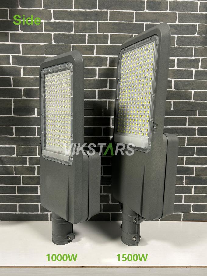 200W 300W 400W 500W Đèn đường mặt trời nhôm cổ điển cho sân làng ngoài trời 2