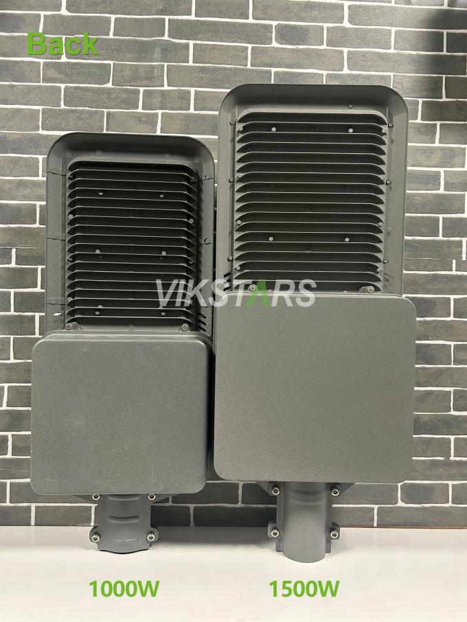 200W 300W 400W 500W Đèn đường mặt trời nhôm cổ điển cho sân làng ngoài trời 3
