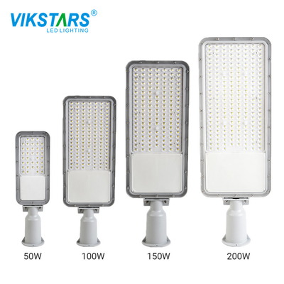 Mua Đèn LED đường phố chống nước 90lm 130lm Màu xám nhạt với bảo hành 5 năm sản xuất trực tuyến