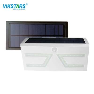 Đèn sân vườn 5w LED ngoài trời chạy bằng năng lượng mặt trời 120Deg 3.2V / 3000mA SMD3528 RGB