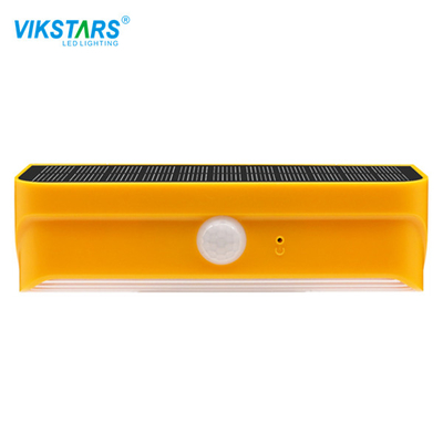 Đèn năng lượng mặt trời bên ngoài 1W 2W Chống thấm nước IP65 Góc cảm biến 120 ° cho ánh sáng sân khấu